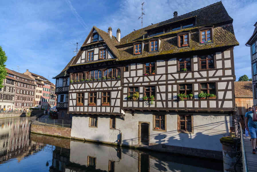 Francia - Alsacia 064 - Estrasburgo.jpg